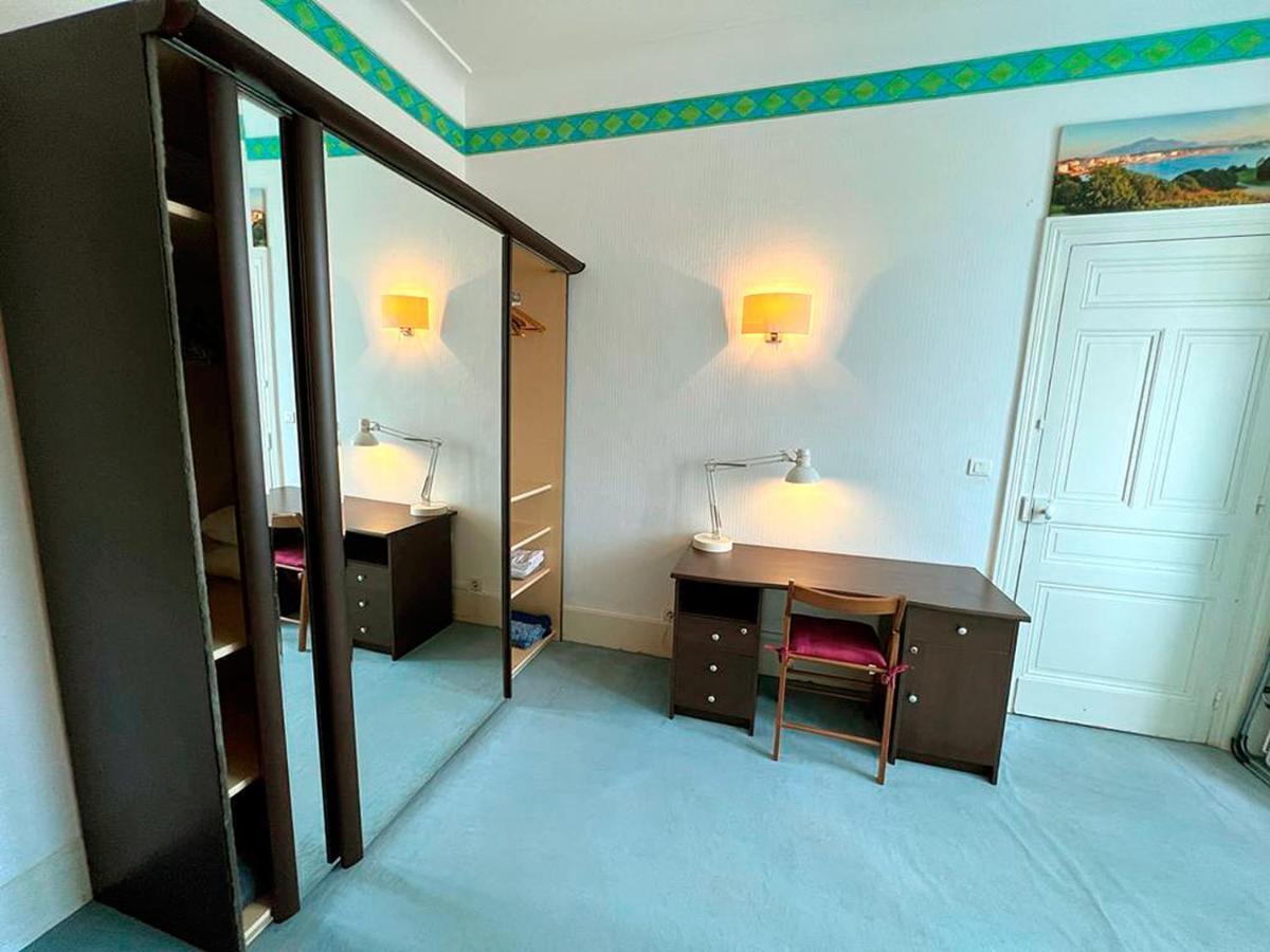 T2 A Pied De Plage Sur Ancien Hotel Chic, Samedi A Samedi Saint-Jean-de-Luz Exteriér fotografie
